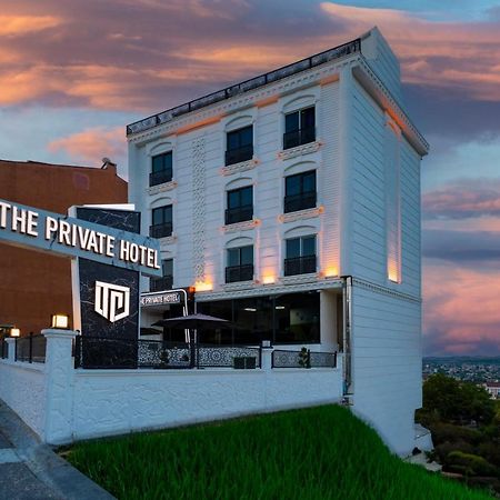 The Private Airport Hotel Istanbul Exterior photo